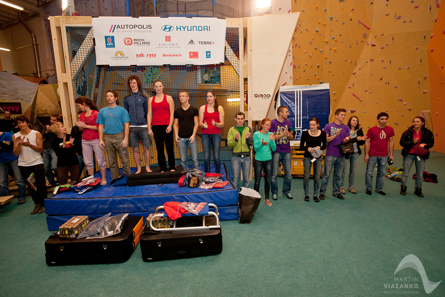 vertigo, open, lezecke, centrum, boulder, bouldering, umela, stena, boulder, pretek
